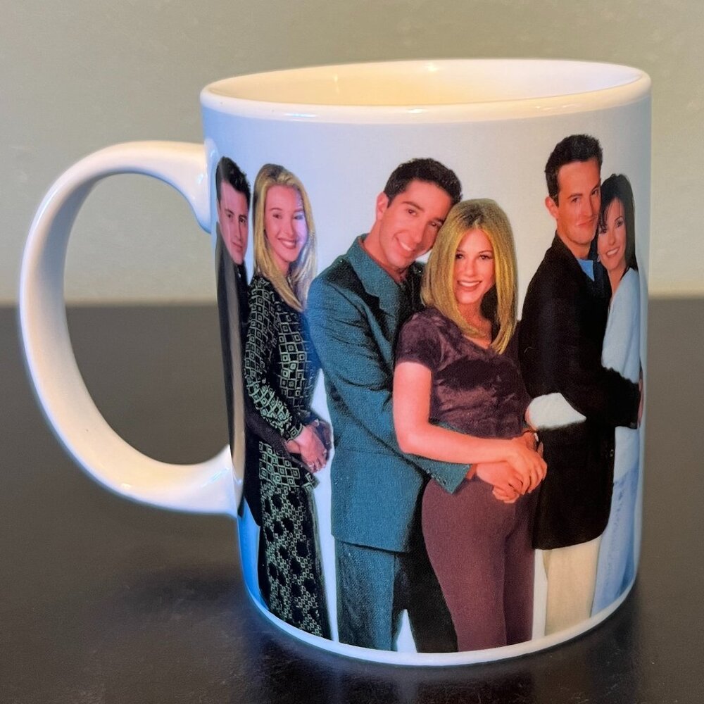 FRIENDS TV Show Mug: Rachel, Phoebe, Chandler, Ross, Monica, Joey ~ Central Perk